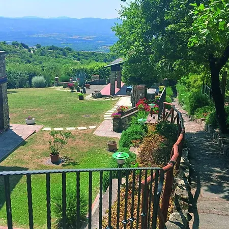Semesterbostad Ivo House Vezza
